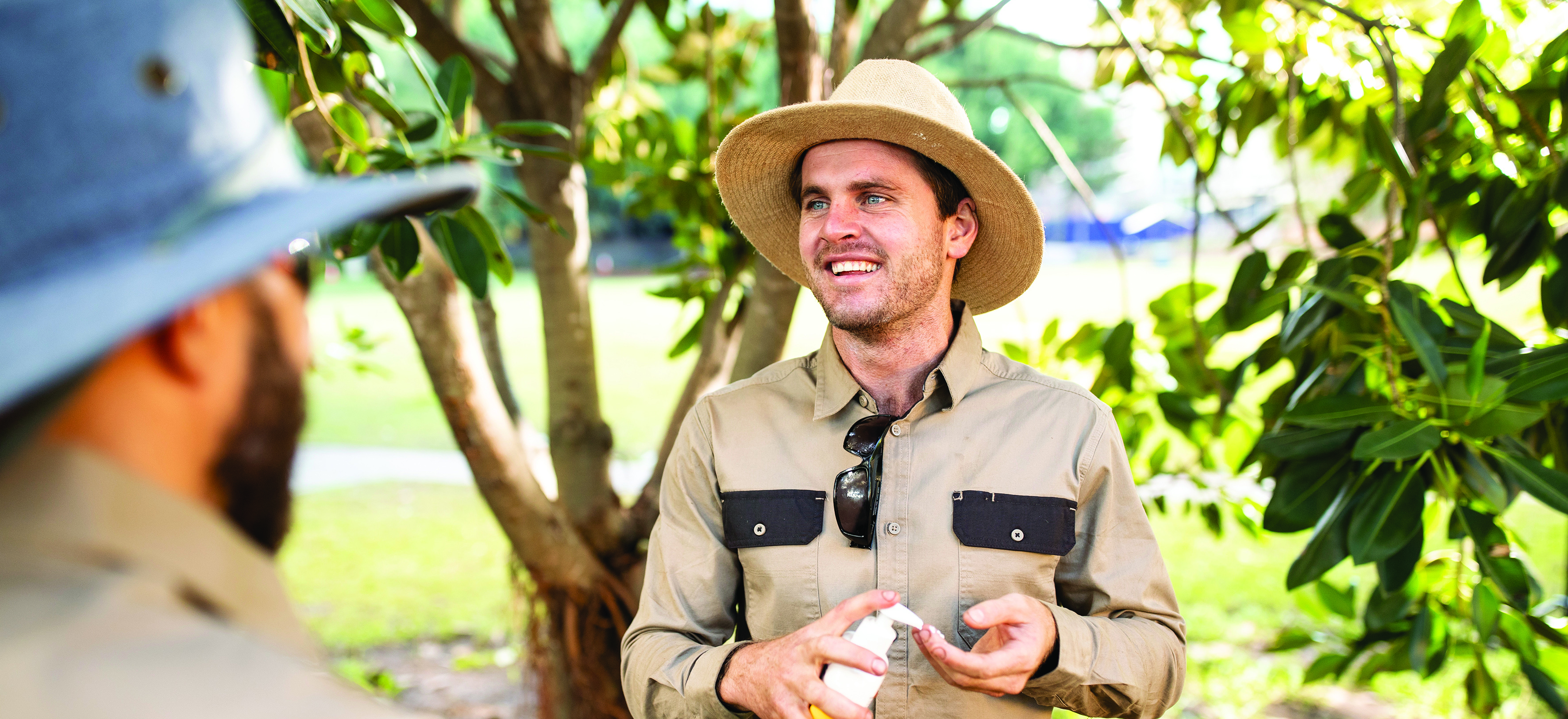 CC-image-outdoor-worker-web
